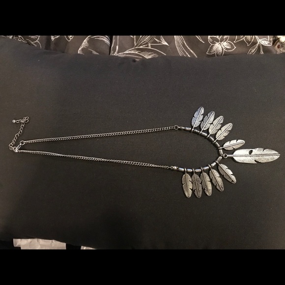 Metal Feather Necklace - Picture 2 of 5